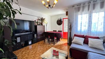 Ubicación, luz y comodidad: ¡un piso que lo tiene todo! photo 0