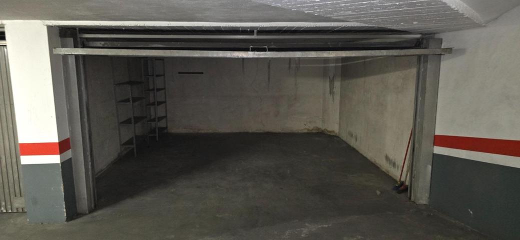 Plaza de garaje cerrada con entrada por calle Campo. Capacidad 2 coches 24 m2 photo 0