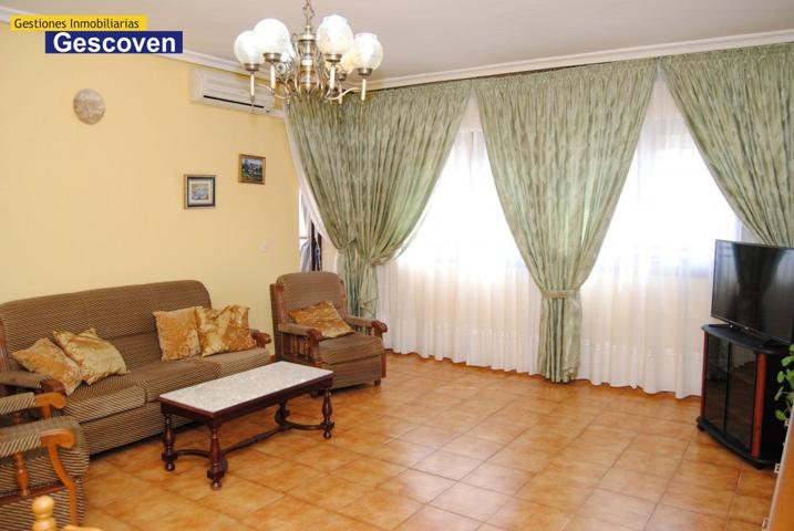 PISO 4 DORMITORIOS CON TERRAZAS, GARAJE Y TRASTERO photo 0