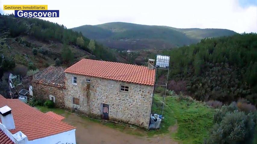 CASA RUSTICA EN LA MONTAÑA. CON TERRENO. photo 0