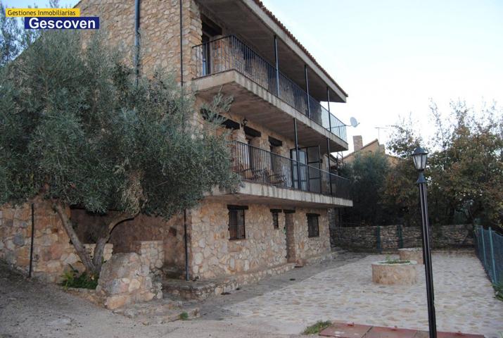 HERMOSO COMPLEJO DE APARTAMENTOS RURALES CON PARCELA, PISCINA, TERRAZAS Y JARDINES photo 0