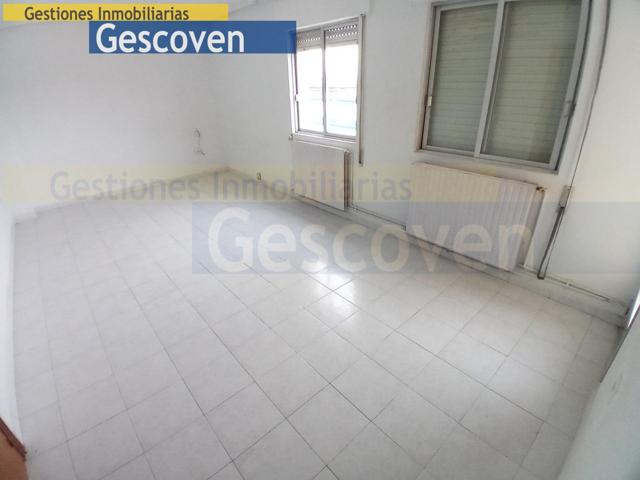 AMPLIA VIVIENDA CENTRICA CON PATIO Y BALCÓN TERRAZA photo 0