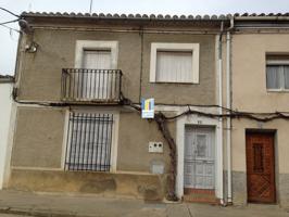 CASA EN VENTA DE 6 DORMITORIOS, 2 BAÑOS, BODEGA Y PATIO EN CORRALES DEL VINO, ZAMORA. photo 0