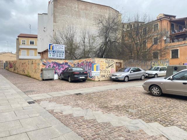 ¡GRAN OPORTUNIDAD! SOLAR EN CASCO ANTIGUO. URGE VENDER. SE ESCUCHAN OFERTAS. photo 0