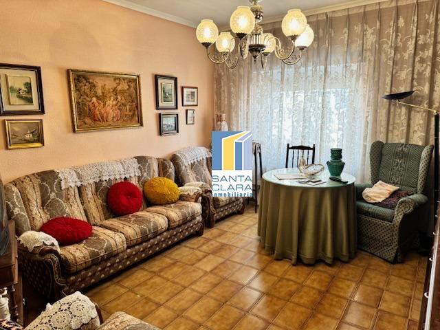 PISO EN VENTA DE 3 DORMITORIOS JUNTO A TRES CRUCES, ZAMORA. photo 0