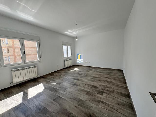 PISO COMPLETAMENTE REFORMADO EN VENTA CON 3 DORMITORIOS JUNTO AL CAMPUS UNIVERSITARIO, ZAMORA. photo 0