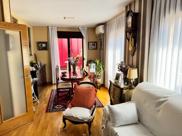 ÁTICO EN VENTA CON 3 DORMITORIOS, AMPLIA TERRAZA Y GARAJE EN ZONA LAS VEGAS, ZAMORA. photo 0