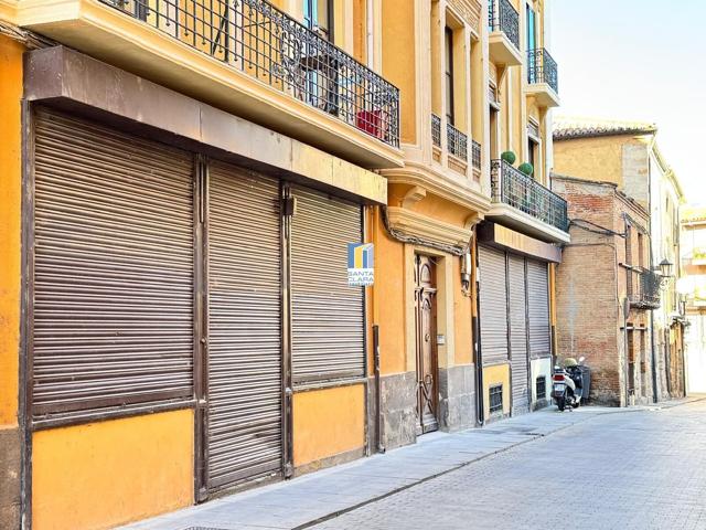 AMPLIOS LOCALES EN VENTA UBICADOS JUNTO A LA PLAZA MAYOR DE ZAMORA. photo 0
