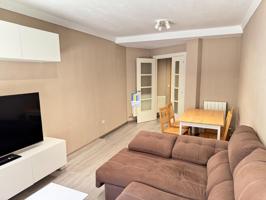PISO EN VENTA DE 2 DORMITORIOS , 2 BAÑOS Y PLAZA DE GARAJE EN ZONA SEPULCRO, ZAMORA. photo 0