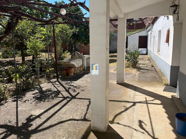 CASA CON PARCELA EN VENTA CON 5 DORMITORIOS, GARAJE Y JARDÍN EN CORESES (ZAMORA) photo 0