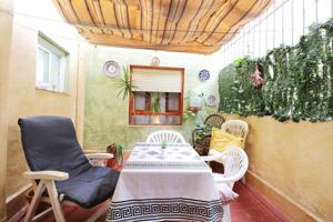 SECTOR 5, PISO 4 DORMITORIOS CON ASCENSOR BALCON Y PATIO ORIENTACION ESTE photo 0