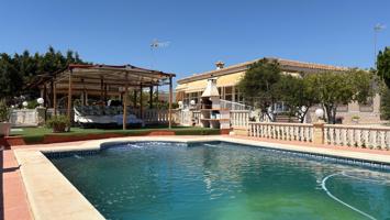 ESTUPENDO CHALET EN ZONA BONAVISTA photo 0