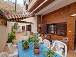 FABULOSA PLANTA BAJA JUNTO AL MAR........................................ photo 0