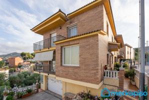 Se vende casa unifamiliar en Sant Vicens dels Horts photo 0