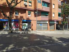 Local en alquiler en Viladecans para tu negocio photo 0