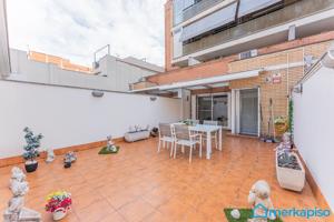 Dúplex de 4 habitaciones y terraaza a nivel photo 0