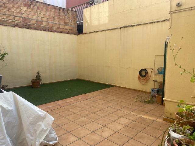 LOCAL OPCION A VIVIENDA CON TERRAZA A NIVEL photo 0