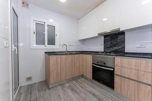 Oportunidad en Viladecans 4 habitaciones con ascensor photo 0