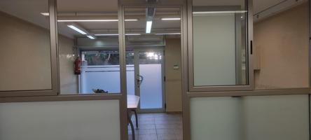 Local comercial en venta en Viladecans photo 0