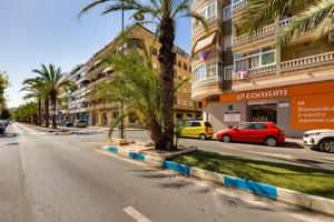 Amplio apartamento en la misma Avenida de las Habaneras, de Playa del Cura photo 0