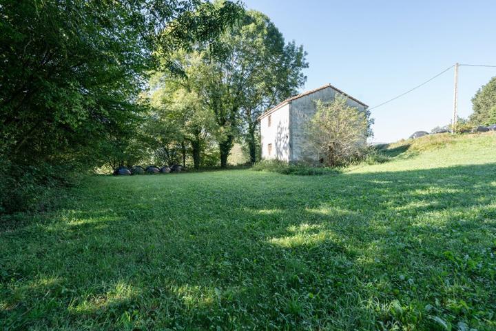 Se vende terreno con cabaña en Saro photo 0