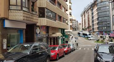 Local comercial en la zona Centro Puertochico en Santander photo 0