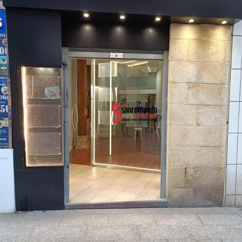 Se alquila comercial reformado en la calle Burgos zona Ayuntamiento de Santander. photo 0