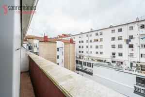 Piso en el centro de Santander con ascensor photo 0