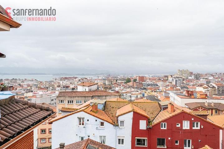 Piso en la zona Dávila - Centro de Santander con parking privado photo 0