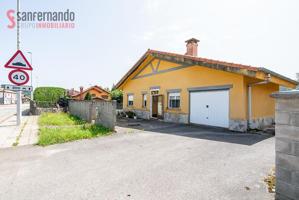 Chalet individual en una sola planta con jardín en Navajeda Entrambasaguas photo 0