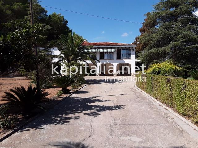 Gran Chalet en venta zona el Pilar en Ontinyent photo 0