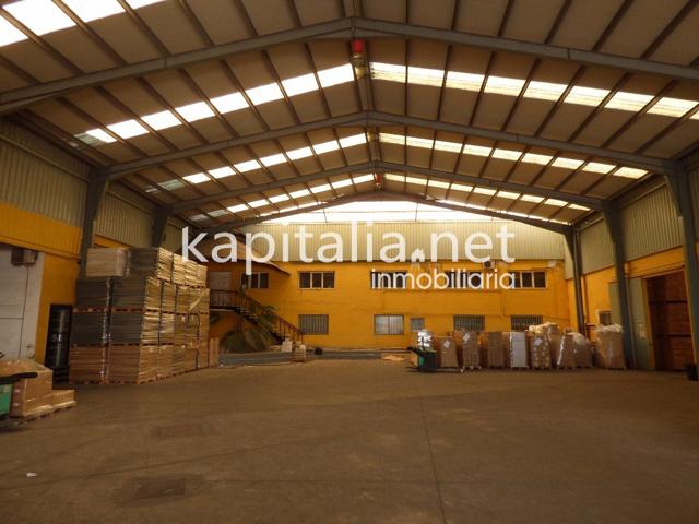 Nave en venta en el polígono industrial de Olleria. photo 0