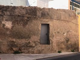 Solar para construir en el centro del casco antiguo de Xativa (Valencia) photo 0