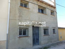 Casa a la venta en Ontinyent, zona La Costa. photo 0