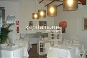 CASA JUNTO CON LOCAL EN VENTA PUEBLO DE BOCAIRENT. photo 0
