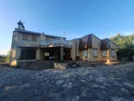 Espectacular chalet a la venta en Carricola. photo 0