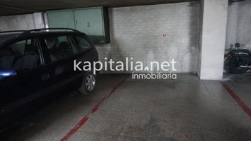 VENTA DE PLAZA DE PARKING EN ZONA CENTRO photo 0