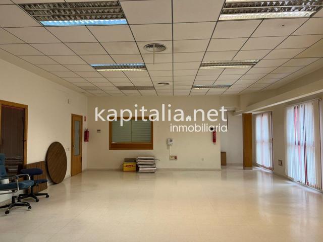 Oficina en alquiler en Ontinyent photo 0