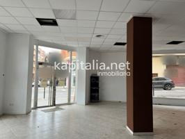 Local en alquiler en Ontinyent en avenida principal photo 0