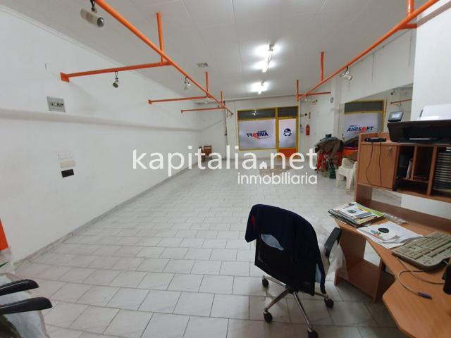 Venta o alquiler de local comercial de 95 m2 photo 0