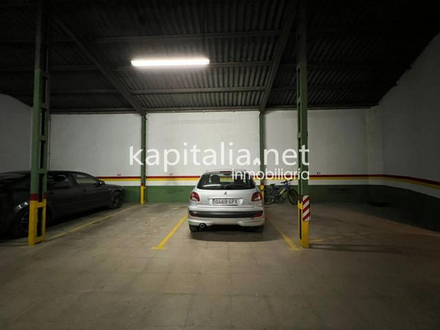 Plaza de cochera en venta en Ontinyent. photo 0