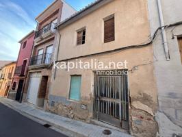 Casa a la venta en Aielo de Malferit. photo 0