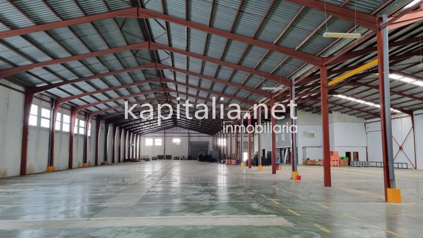 Nave industrial a la venta en Montaverner photo 0