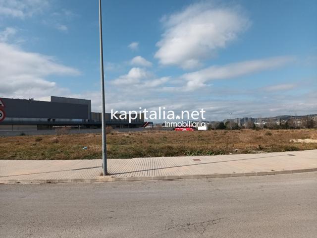 Suelo urbano terciario en Xativa photo 0