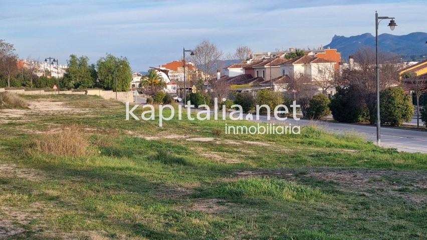 Parcela a la venta en la urbanización Les Aigues de Ontinyent. photo 0