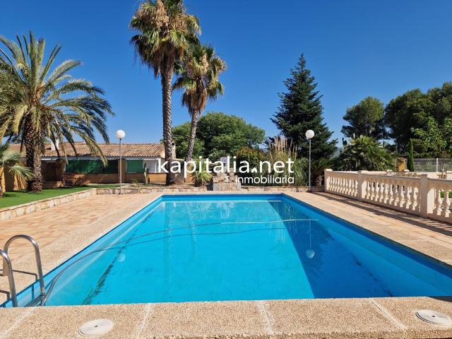 Sensacional chalet a la venta en Ontinyent zona Santa Ana photo 0