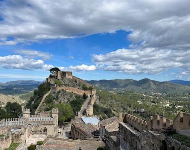 Gran casa a la venta en la zona de Sant Jaume de la ciudad de Xativa photo 0