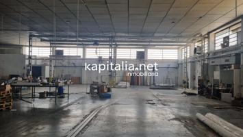 Nave industrial en alquiler en Ontinyent. photo 0