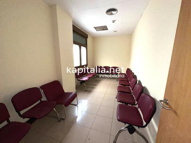 Venta-Alquiler de Local Comercial en Ontinyent - Zona Sant Josep photo 0