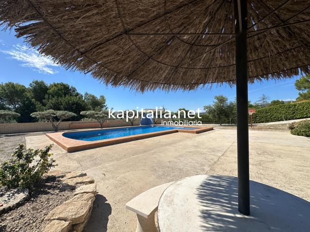 Chalet a la venta cerca de Ontinyent photo 0